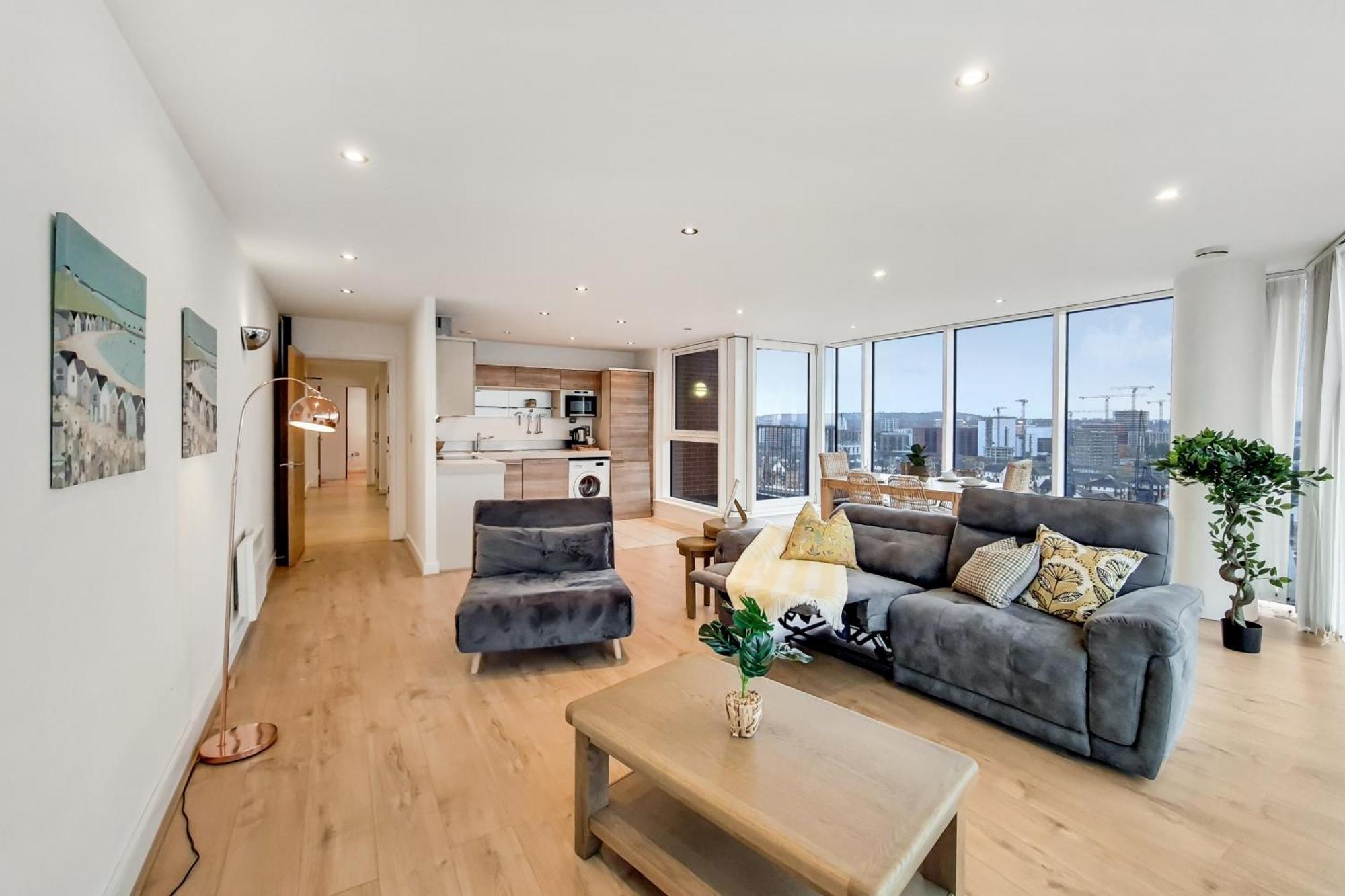Deluxe Two Bed Apartment With River & City View Londyn Zewnętrze zdjęcie